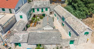 3-Bedroom Holiday House in Primošten, Croatia (Up to 10)