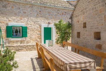 3-Bedroom Holiday House in Primošten, Croatia (Up to 10)