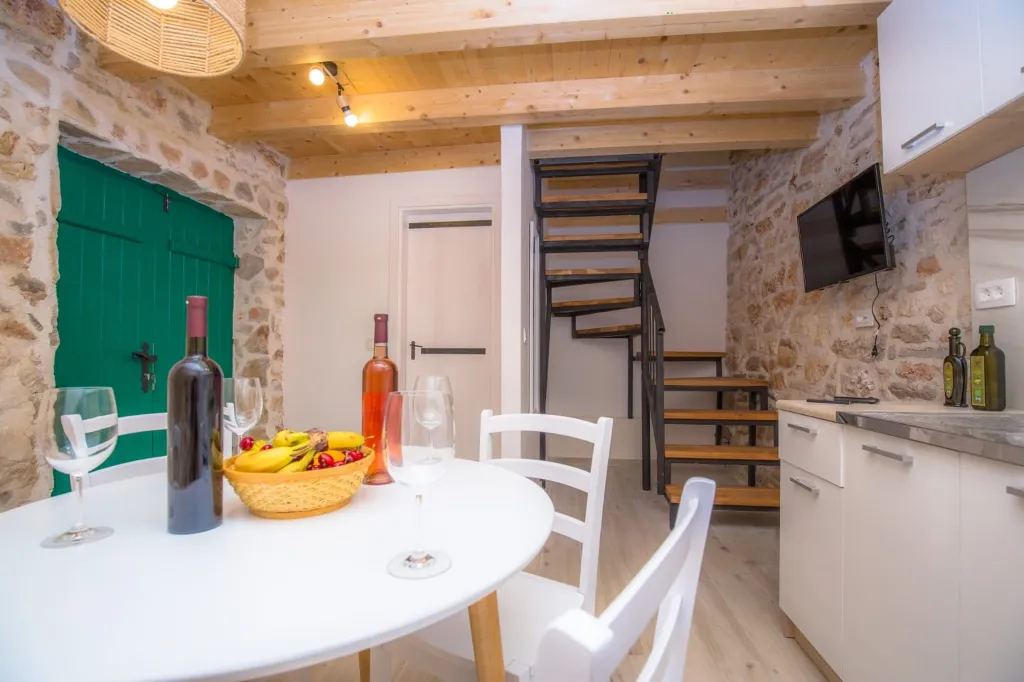 3-Bedroom Holiday House in Primošten, Croatia (Up to 10)