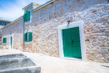 3-Bedroom Holiday House in Primošten, Croatia (Up to 10)