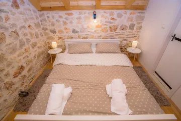 3-Bedroom Holiday House in Primošten, Croatia (Up to 10)