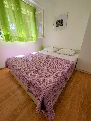 Seafront Apartment in Primošten for 4–5 Guests