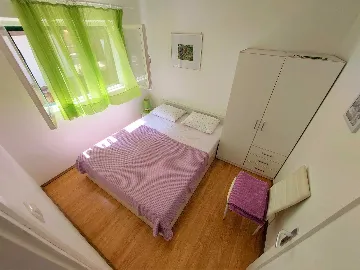 Seafront Apartment in Primošten for 4–5 Guests