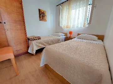Seafront Apartment in Primošten for 4–5 Guests