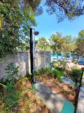 Seafront Apartment in Primošten for 4–5 Guests
