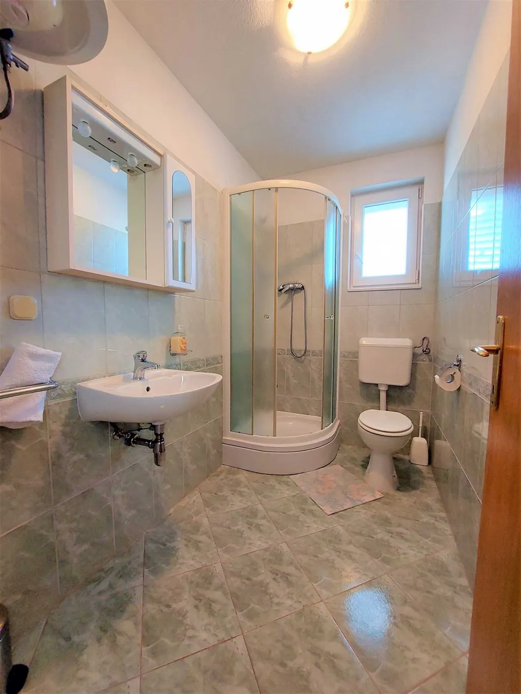 3-Bedroom Apartment in Vodice for Up to 7 Guests
