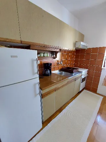 Two-Bedroom Apartment for 5 Guests in Vodice