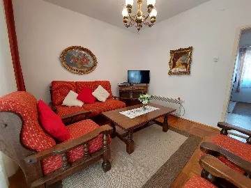 Two-Bedroom Apartment for 5 Guests in Vodice