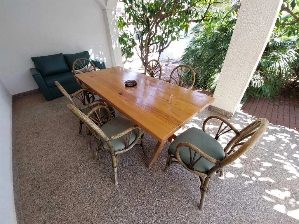 Two-Bedroom Apartment for 5 Guests in Vodice