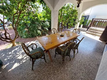 Two-Bedroom Apartment for 5 Guests in Vodice