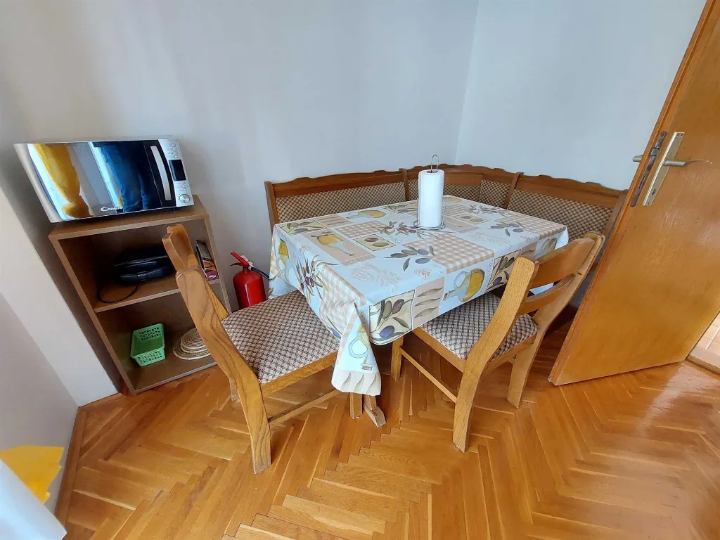 2-Bedroom Apartment in Vodice for up to 5