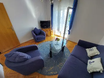 2-Bedroom Apartment in Vodice for up to 5