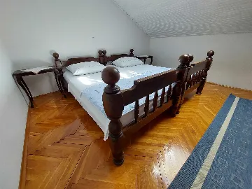 Vodice Apartment for Up to 5 Guests with Parking