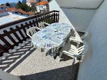 Vodice Apartment for Up to 5 Guests with Parking