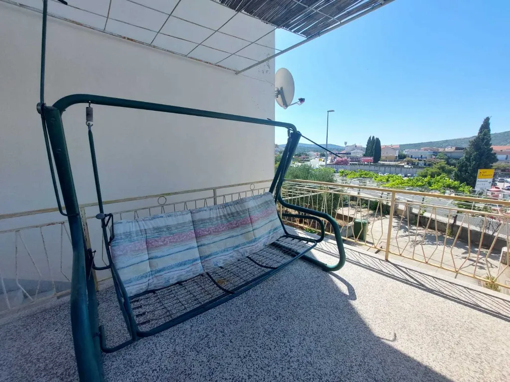 Primošten 2-Bedroom Apartment for 4 Guests
