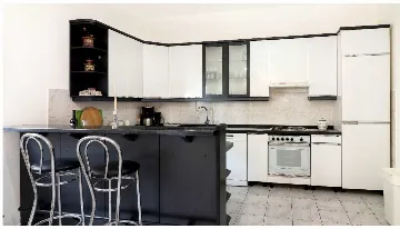 Five-Bedroom Holiday House in Primošten