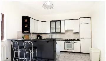 Five-Bedroom Holiday House in Primošten