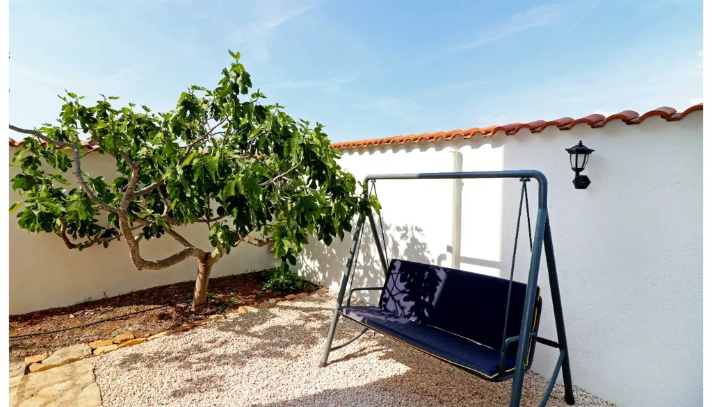 Five-Bedroom Holiday House in Primošten