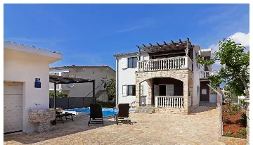 Five-Bedroom Holiday House in Primošten