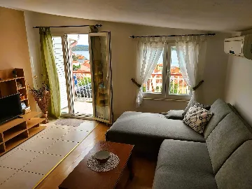 Šibenik One-Bedroom Apartment for Up to 4 Guests