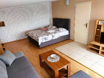 Šibenik One-Bedroom Apartment for Up to 4 Guests