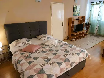 Šibenik One-Bedroom Apartment for Up to 4 Guests