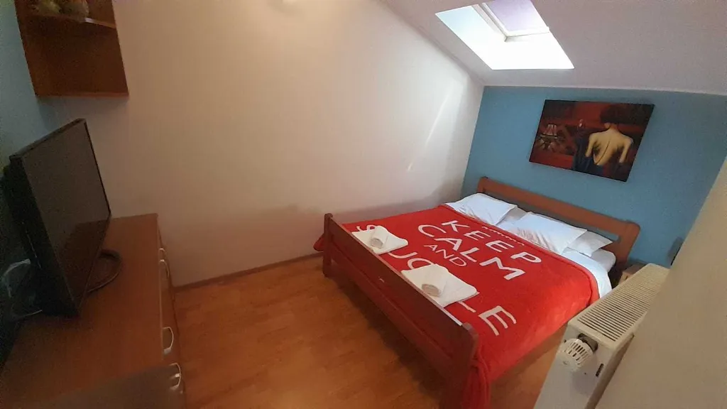 Two-Bedroom Apartment for 5 in Vodice