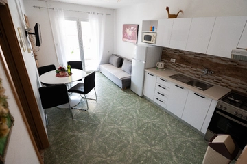 Vodice 2-Bedroom Apartment for up to 5 Guests