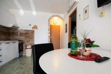 Vodice 2-Bedroom Apartment for up to 5 Guests