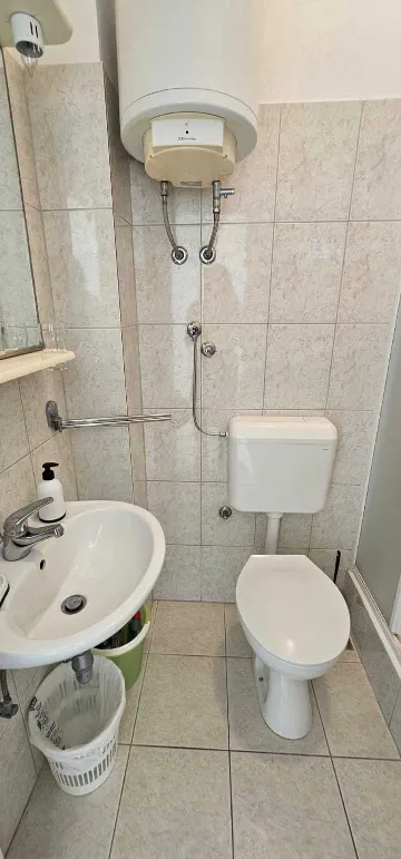 Sea-View Apartment for 2 in Primošten