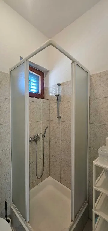 Sea-View Apartment for 2 in Primošten