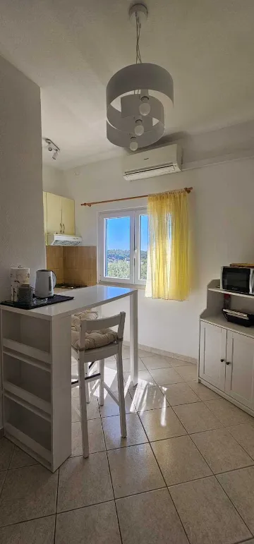 Sea-View Apartment for 2 in Primošten