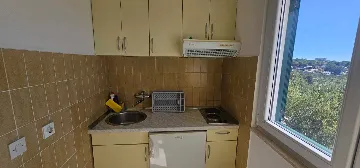 Sea-View Apartment for 2 in Primošten