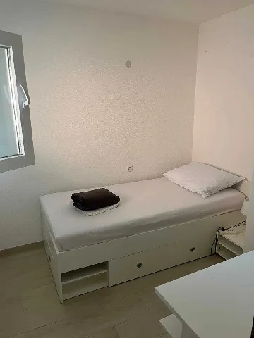Air-Conditioned 1-Bedroom Apartment in Primošten