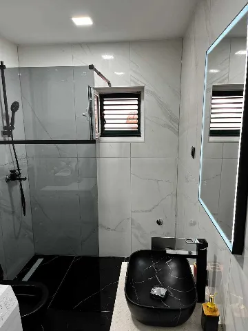 Air-Conditioned 1-Bedroom Apartment in Primošten