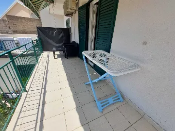 Primošten Apartment for 2 Guests with Dedicated Parking