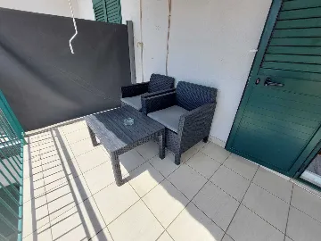 Primošten Apartment for 2 Guests with Dedicated Parking