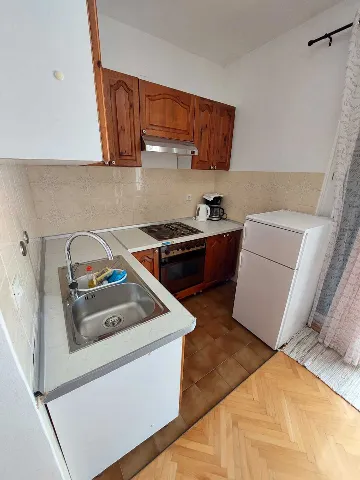 Primošten Apartment for 2 Guests with Dedicated Parking