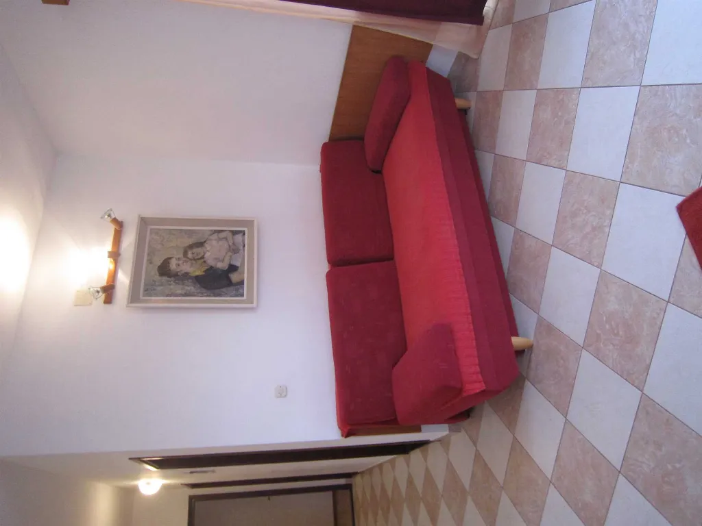 Primošten 3-Bedroom Apartment with Sea View