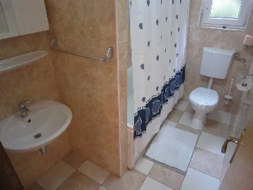 Primošten 3-Bedroom Apartment with Sea View