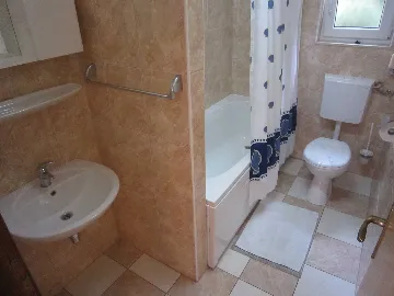 Primošten 3-Bedroom Apartment with Sea View