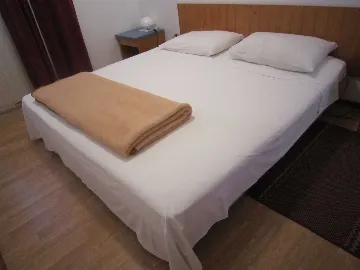 Primošten 3-Bedroom Apartment with Sea View