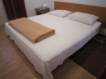 Primošten 3-Bedroom Apartment with Sea View