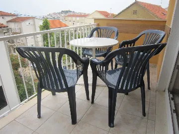 Primošten 3-Bedroom Apartment with Sea View