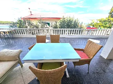 Primošten 1-Bedroom Apartment for Up to 3