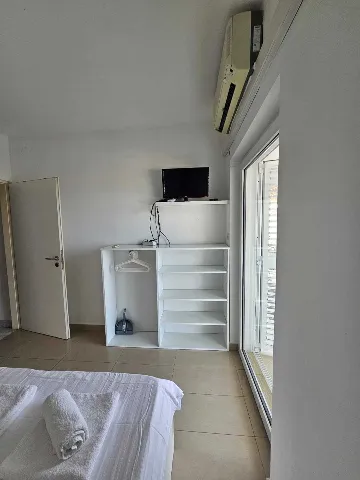 Primošten 1-Bedroom Apartment for Up to 3