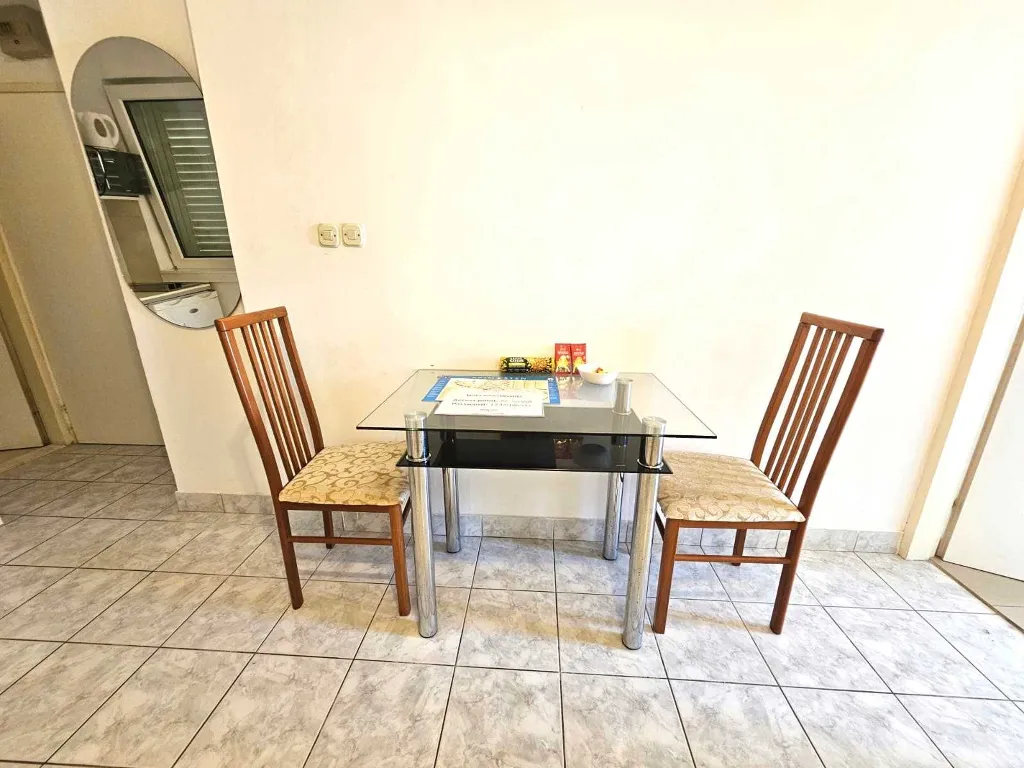 Primošten 1-Bedroom Apartment for Up to 3