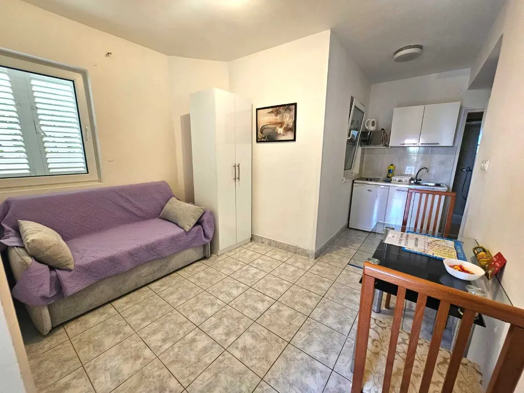 Primošten 1-Bedroom Apartment for Up to 3