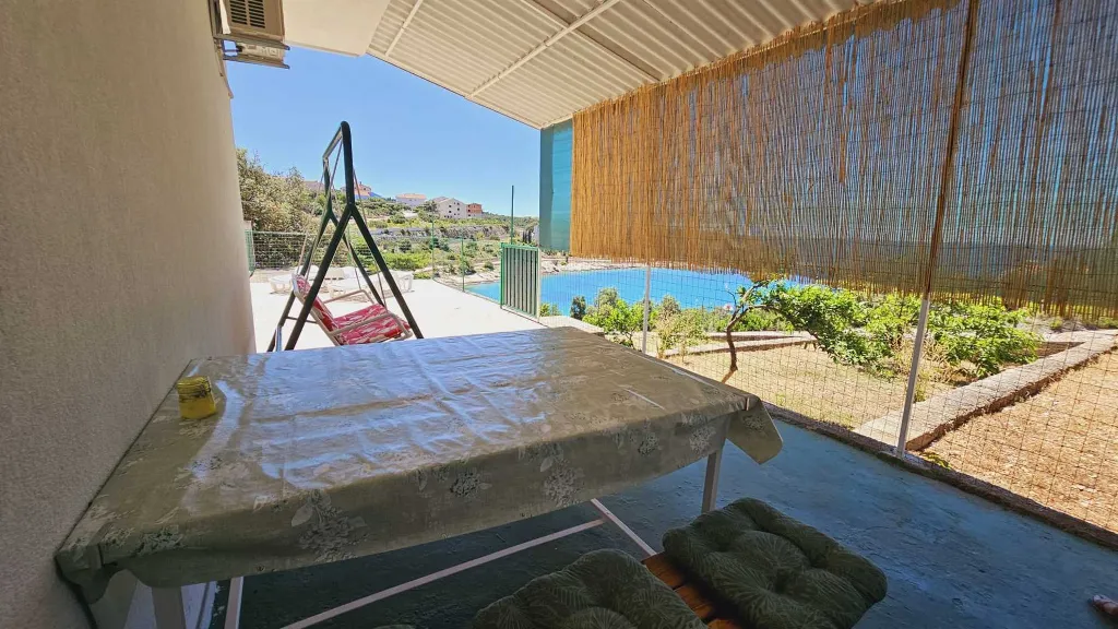 1-Bedroom Apartment in Dolac, Croatia (Sleeps 4)