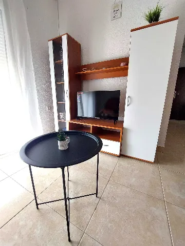 Vodice 1-Bedroom Apartment for 4 with Parking